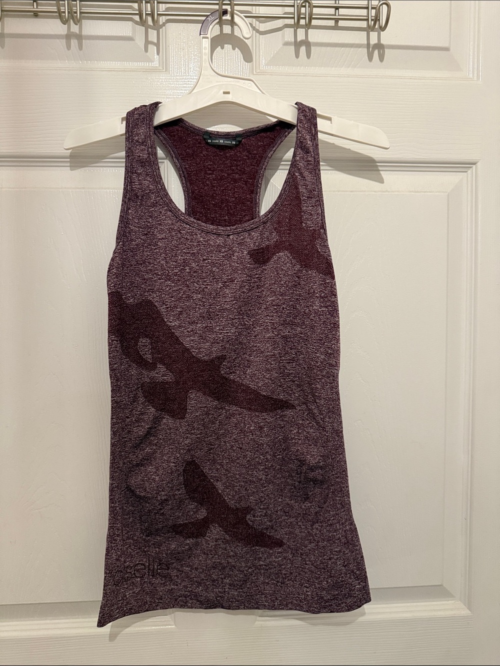 Oiselle Flyte Racerback Tank with Bird Motif